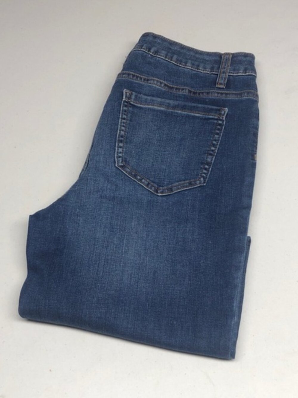 CLEO HIGH-RISE CLASSIC STRAIGHT JEANS 6/28x30 ⭐️